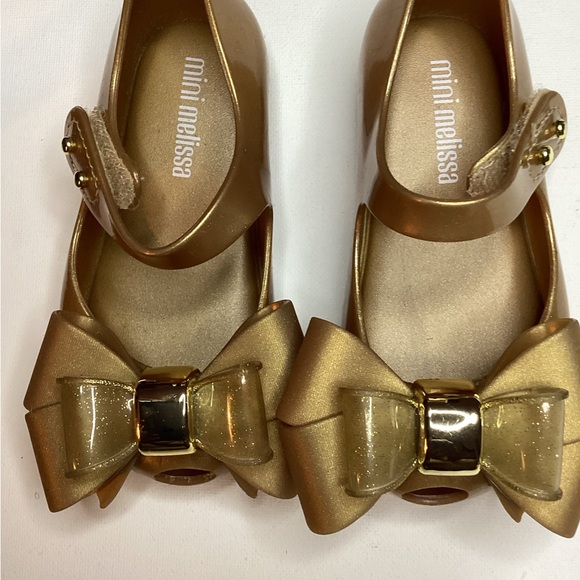 Mini Melissa Shiny Gold girls Shoes - Picture 6 of 13